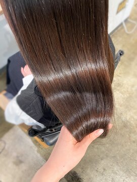 ニュート(Neut ) ブラウンベージュ