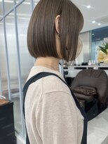 ガリカ 大名(Gallica)&nbsp;<森千晶>丸みのあるショートボブにオリーブベージュ