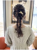 華やかなツイン編み下ろし .*。