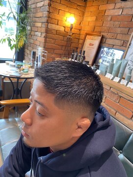 フォーコーナーズ(Four Corners) バズフェード