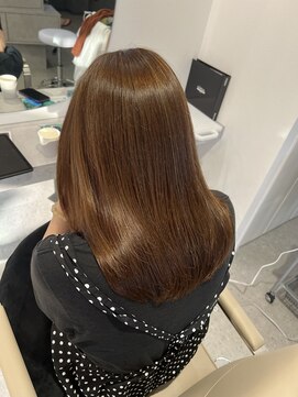 ジールシス(Zeal Six) ～ブラウンベージュ×艶髪～