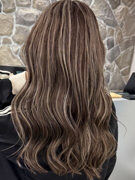 リュストル 町田(LUSTRE) やわらかベージュ×細めハイライト