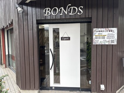 ボンズ(BONDS)の写真