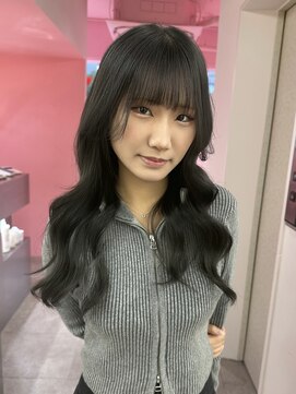 ダズリングディア(Dazzling Deer) グレージュ／ロング／巻き髪／レイヤーカット/暗めカラー