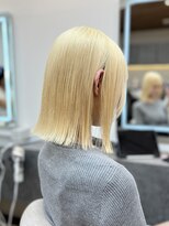 ジゼル 栄 矢場町(Giselle)&nbsp;☆玉腰☆ホワイトブロンド【名古屋/栄/ブリーチ/ハイトーン】