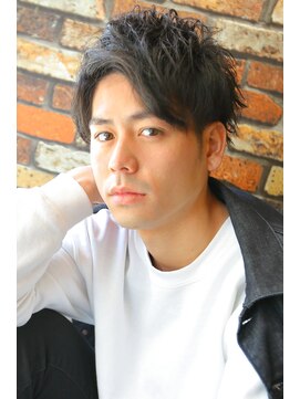 アクティフ(actif) ツーブロック、パーマ風ショート