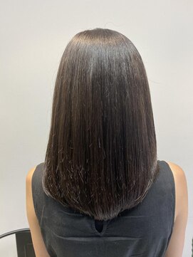 ファースト(1st) さらツヤストレート