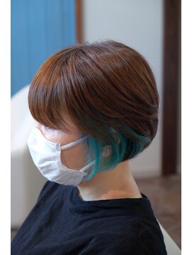 クラン(CLan) ショートボブ×ターコイズで軽やかな動き