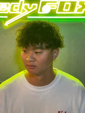 グリーディーフォックス 代々木(Greedy FOX) 韓国マッシュ/センタ-パ-ト/ツイストスパイラル/スキンフェード