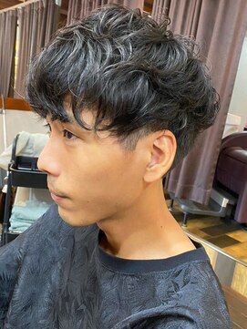 ヘアークリエイ トポライトウィロー 烏丸(Hair Create Polite willow) 20代30代40代メンズツーブロック刈り上げビジカジオシャレ感