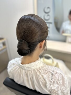 マーリー(marlee) タイトシニヨン