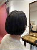 猫っ毛ストレートを丸みのあるボブに