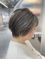 シダ(sida SAIIN)&nbsp;20代30代ハンサムショート大人女性