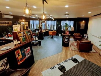 ザ リッチデイ バーバー(The Richday barber)の写真/DIYでレイアウトなど改装☆男心をくすぐる大人の秘密基地のような空間であなただけの特別なサロンタイムを!
