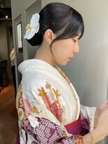 エイチ(H) xヘアセット/イメチェン/ホワイトブロンド/外ハネボブ/美髪/