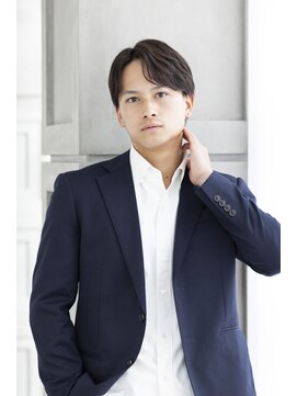 トティア 本通(Totia) 【Totia本通】ナチュラルセンターパート/メンズカット