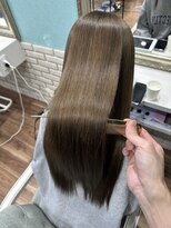 リリー(Re.ly) ブリーチ毛に美髪縮毛矯正