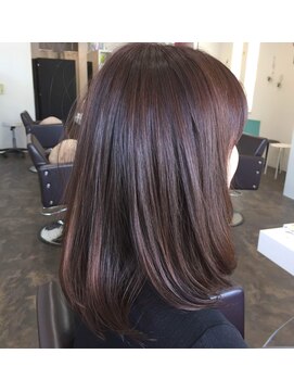 アリア トータルビューティー(Aria total beauty) ベリーブラウン