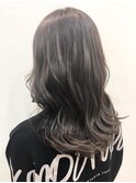 【essence】ハイライト×オーキッドベージュ