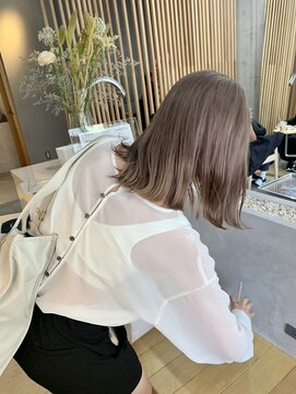 ミー(mii) 【mii】ハイトーングレージュ