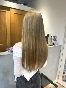 テトラ バイ ネオリーブ 横浜西口店(tetra by neolive) ブリーチ　ミルクティー　ベージュ　横浜／横浜駅