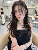 サイン 渋谷(SIGN)&nbsp;ザクザクレイヤーカット巻き方簡単ミディアムロング韓国表参道