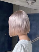 ヲタク(wotaku.)&nbsp;ホワイトシルバーハイトーンボブトリプルカラーケアブリーチ艶髪