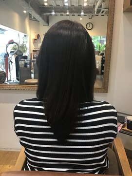 ラビアンフルール(La vie en Fleurs) ツヤ髪ミディ