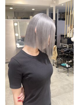 リンドトウキョウ ウメダ(LINDO TOKYO) 梅田/ホワイトシルバー/ブリーチ/ケアブリーチ/ハイトーン/ボブ