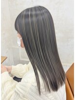 イル(iru)&nbsp;コントラストハイライト/白髪ぼかし/Miku