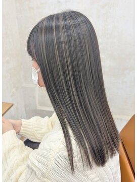 イル(iru) コントラストハイライト/白髪ぼかし/Miku