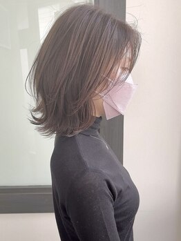 アバース(abirth)の写真/大人女性の髪のお悩みを解決する技術と薬剤で、ダメージを抑えながら理想の髪色を叶える♪グレイカラーも◎
