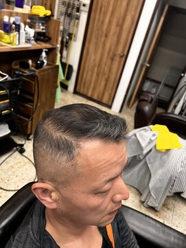 タカミゾ(TAKAMIZO) フェイド調丸刈り