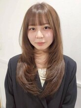 ビバラヘアー(VIVA LA HAIR) ブラウンベージュ レイヤーカット 顔周りカット ロングヘア