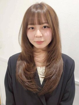 ビバラヘアー(VIVA LA HAIR) ブラウンベージュ レイヤーカット 顔周りカット ロングヘア