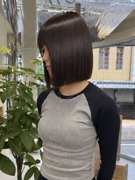 ダーツサンジョウ(DARTS sanjyo) 艶髪髪質改善×縮毛矯正の美髪ストレートボブ