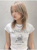ハイトーンベージュレイヤーウルフ