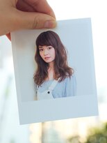 メイクス 表参道(MAKE'S omotesando)&nbsp;くせ毛のような質感のフラットウェーブ