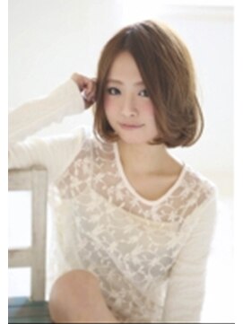 ロエナ(ROENA) ひし形デジタルパーマ耳かけウェーブパーマフォギーベージュ