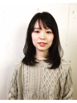 リッカ(lycka) ナチュラル鎖骨レングスヘア