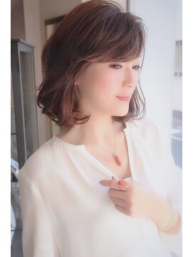 ナチュラ(natura) 小顔に見せる！ワンカールボブ VERYボブ