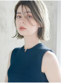 大人かわいい切りっぱなしボブハンサム前髪くびれヘアボブルフ