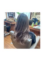 ヘアールーム グリン(Hair room GRin) バレイヤージュ　グレージュ