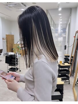 カロン(CALON.) おしゃれさ抜群ホワイトインナーカラー