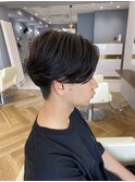 スーツ短髪ツーブロック束感黒髪シークレットパーマ流行