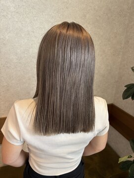 ミルクティーグレージュ