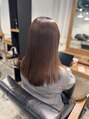 髪質改善専門店クリスプ プラチナカラーエステで毛先までまとまりのある髪へ