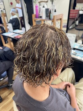 スウェル 稲毛店(Swell) 外国人風ハイライト×サーフカール[稲毛/稲毛駅/Men'sパーマ]