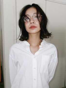 ミース(MIES) ラフな外はねボブ/ナチュラルなブラウンカラー/担当者平井