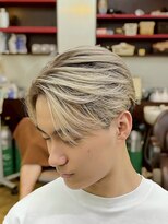 レボルトヘアー(R EVOLUT hair) MEN’S HAIR/波巻きツイストスパイラル/リバースセンターパート